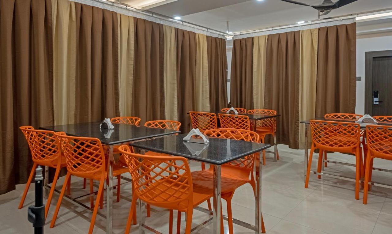 Treebo Su Casa Grand Hotel Visakhapatnam Ngoại thất bức ảnh