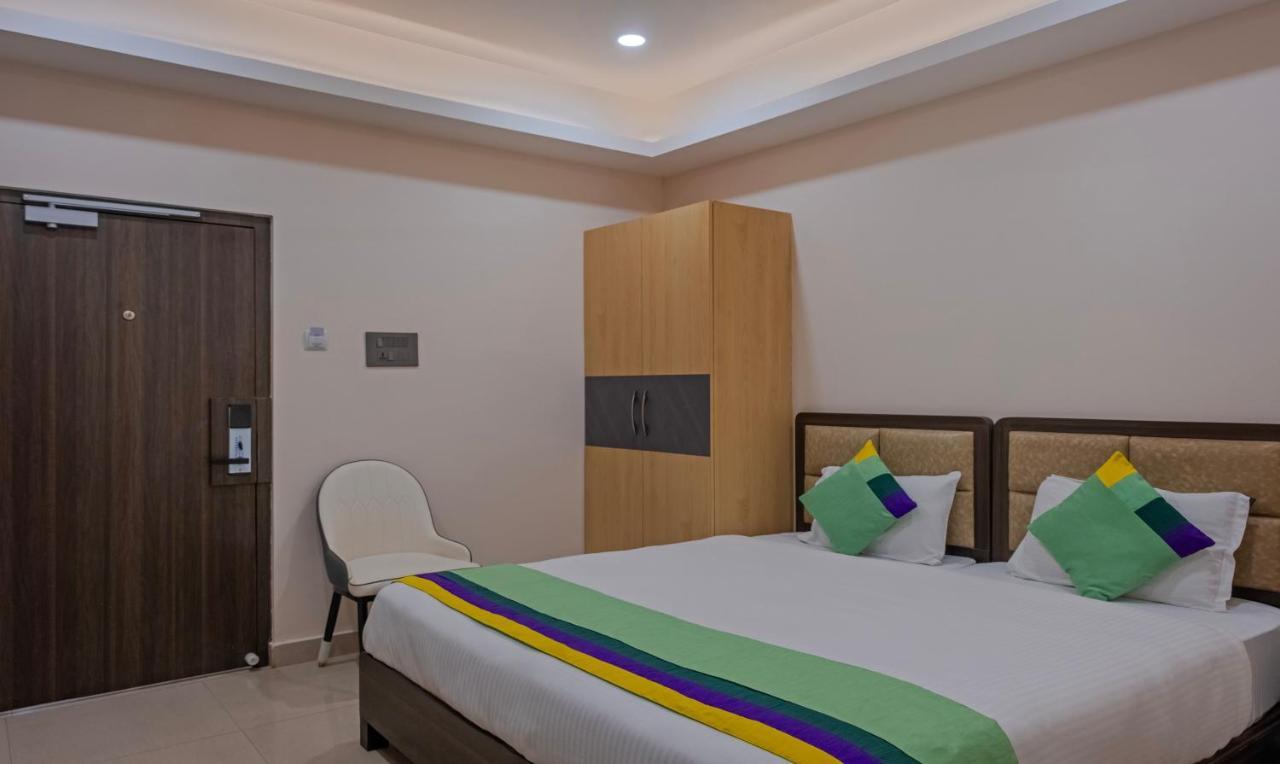 Treebo Su Casa Grand Hotel Visakhapatnam Ngoại thất bức ảnh