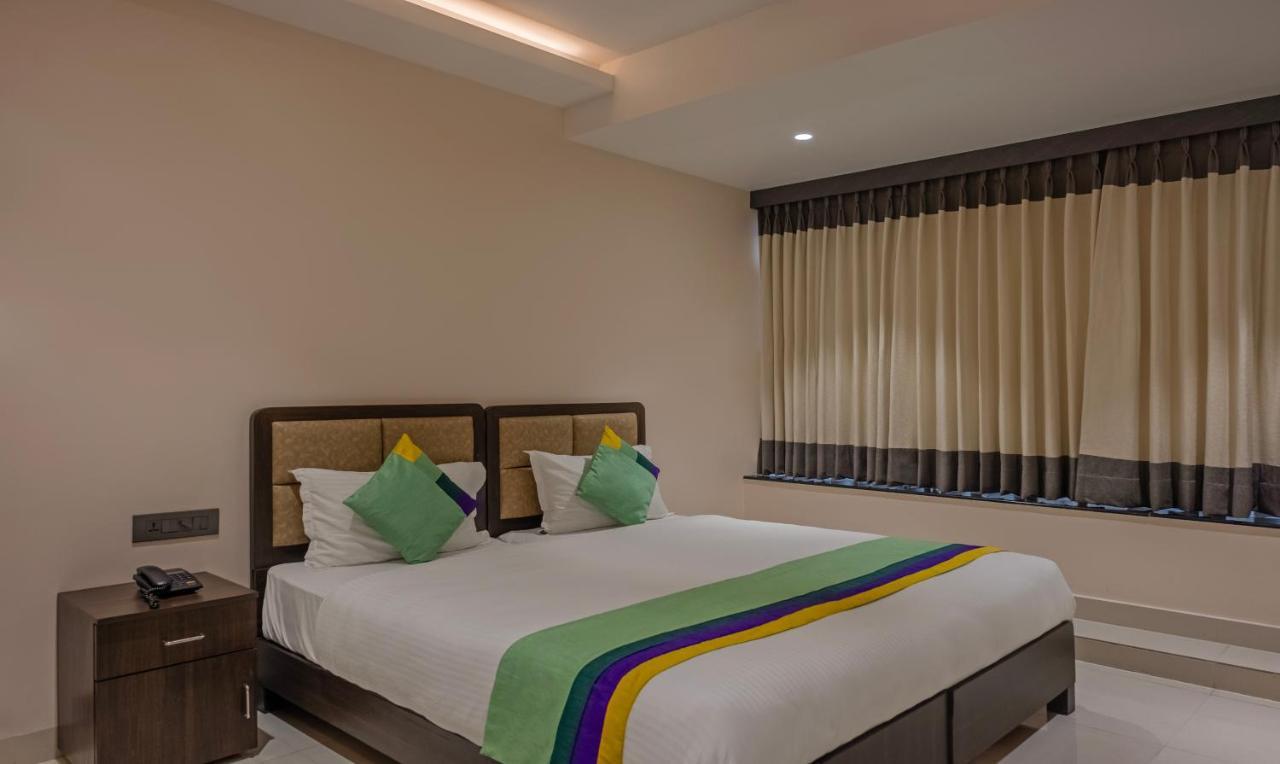 Treebo Su Casa Grand Hotel Visakhapatnam Ngoại thất bức ảnh